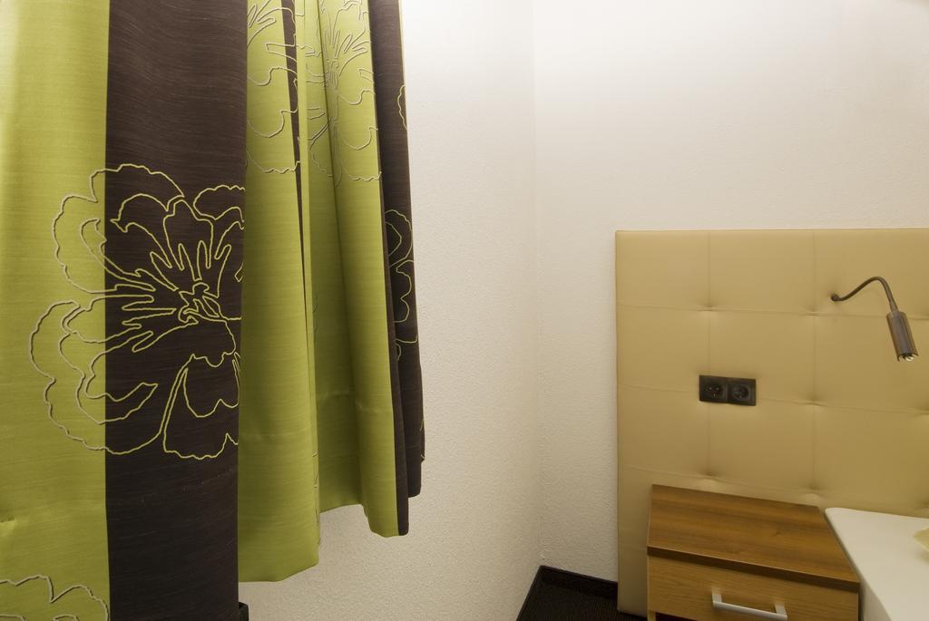 Haus Deiser Kappl  Rum bild